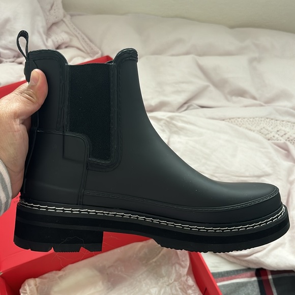 Hunter Chelsea Rain Boots - Picture 9 of 11